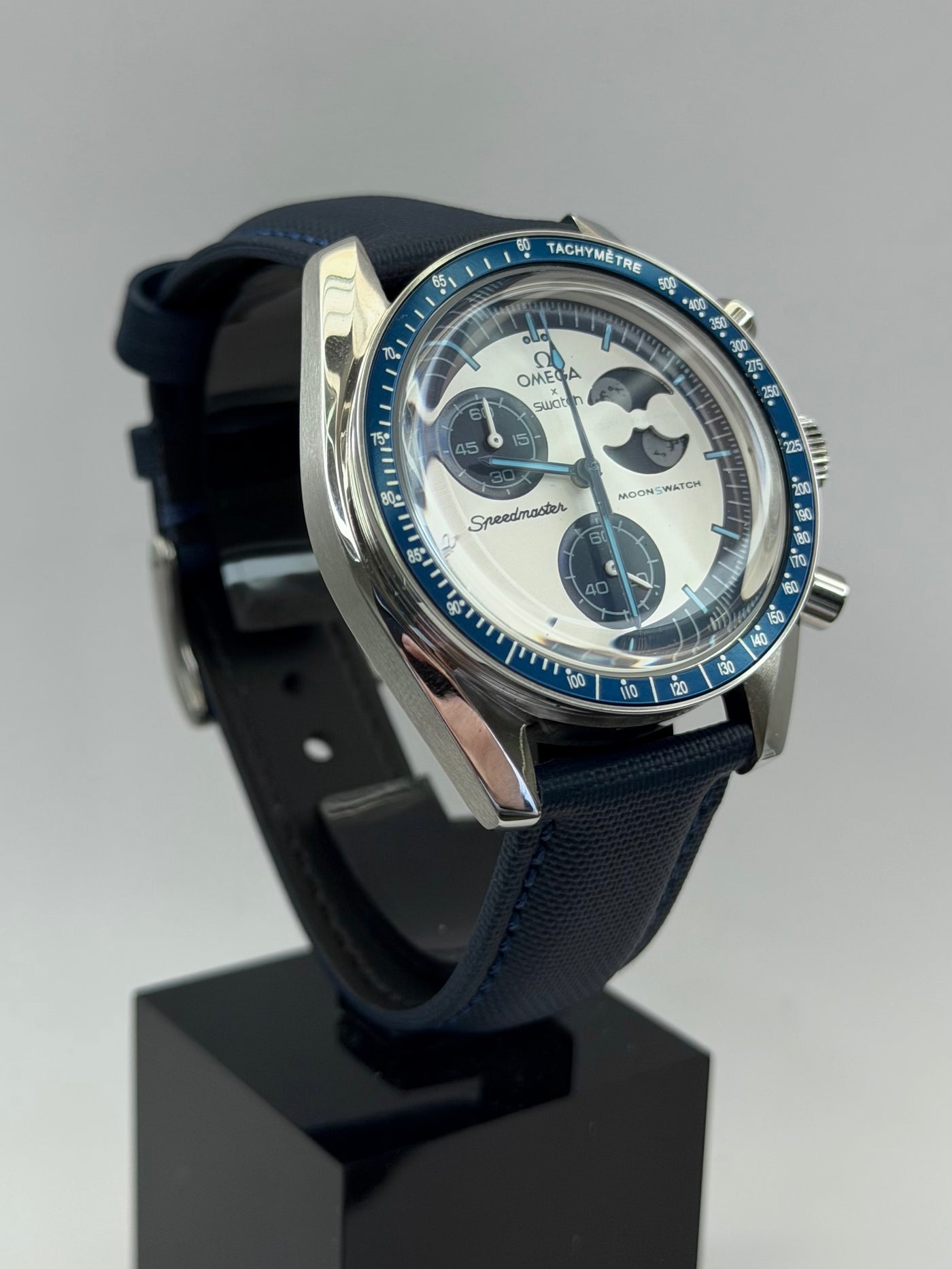 MOD Moonswatch Silver Blue Moon