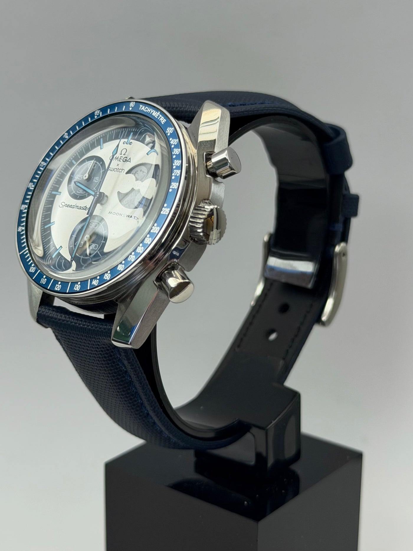 MOD Moonswatch Silver Blue Moon