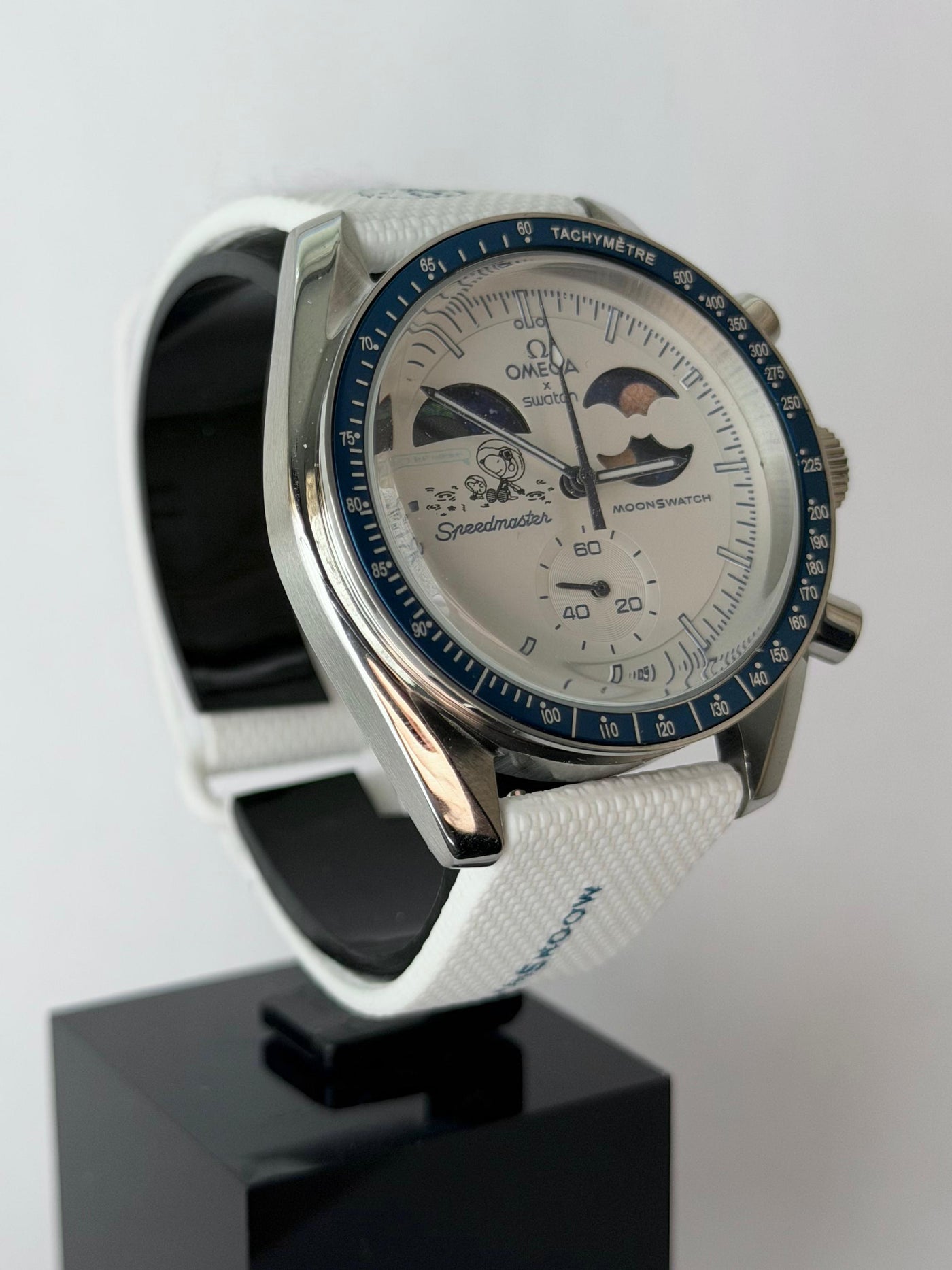 MOD Moonswatch White Blue Moon