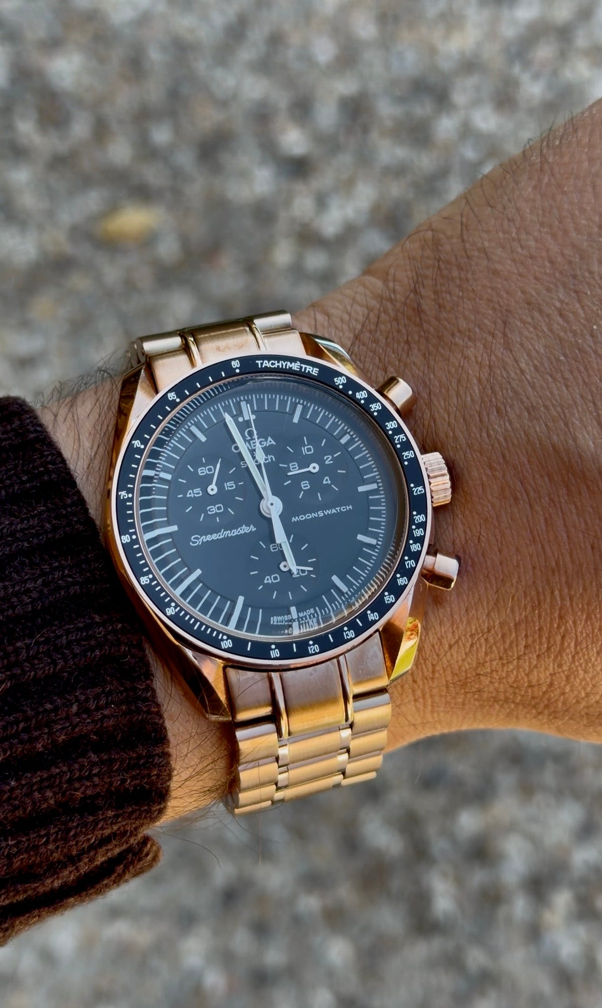 MOD Moonswatch Rose Gold Black
