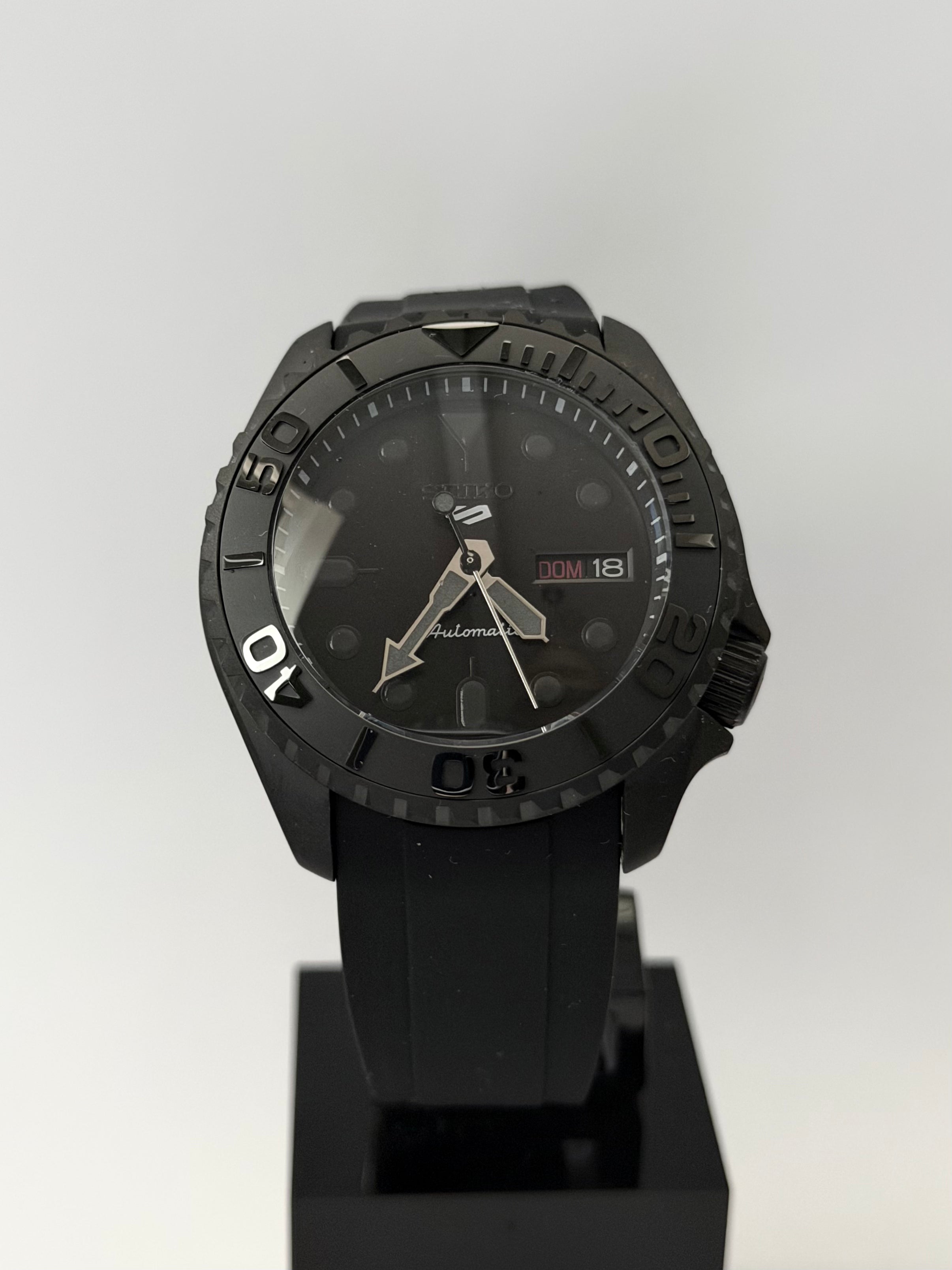 Yacht Master Mod Black Rubber Ceramic