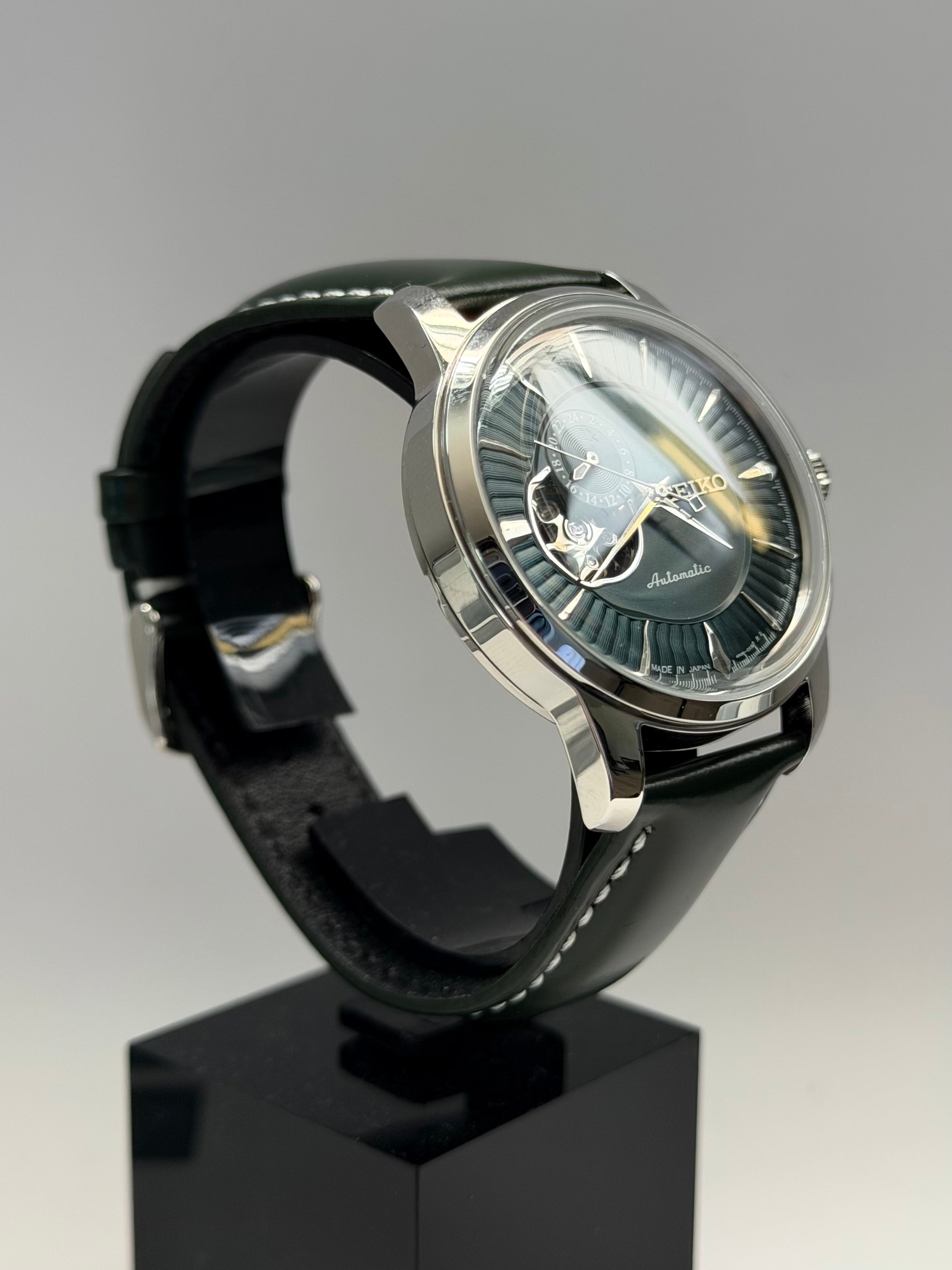 Presage Mod Green Leather