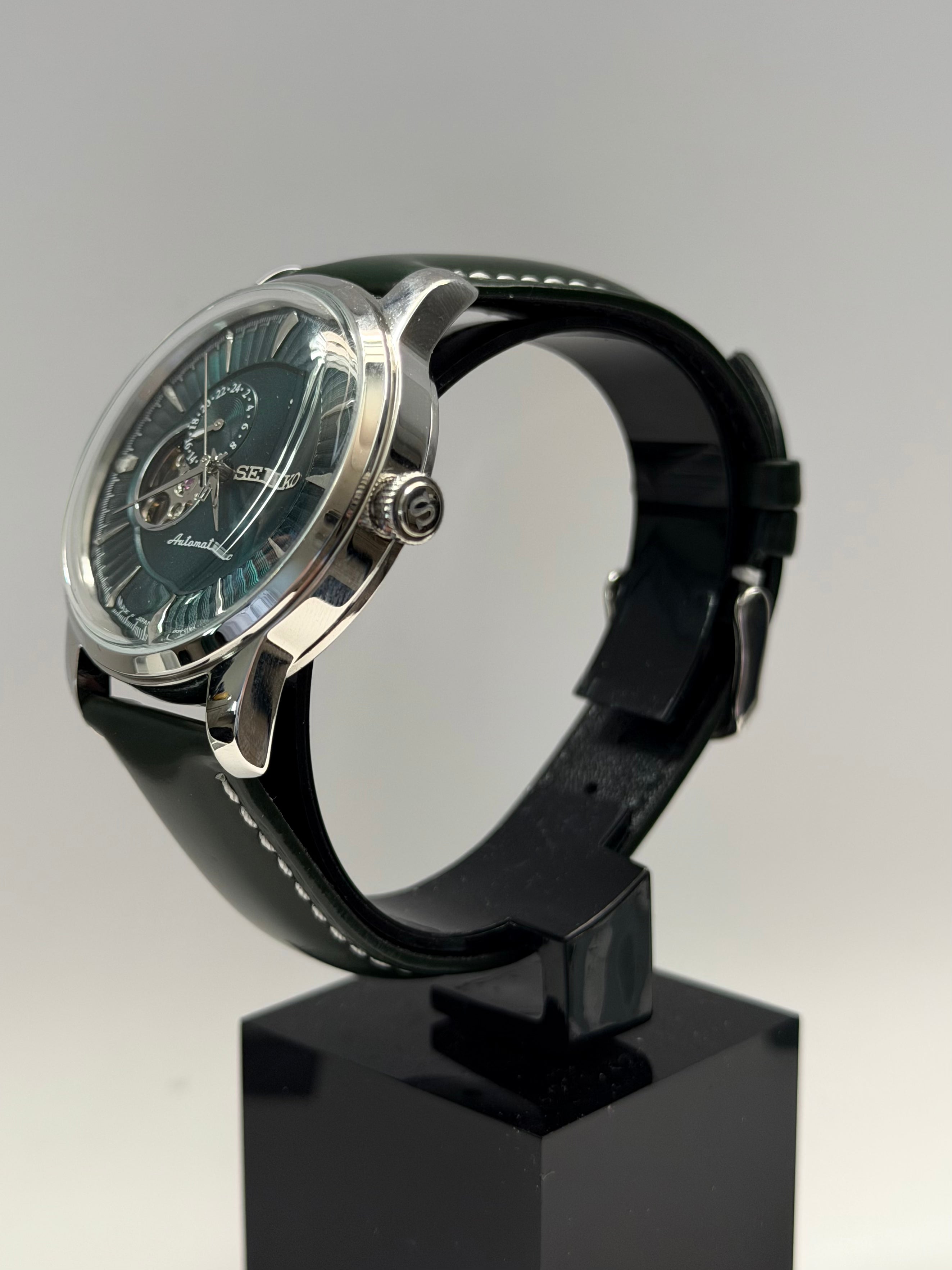 Presage Mod Green Leather