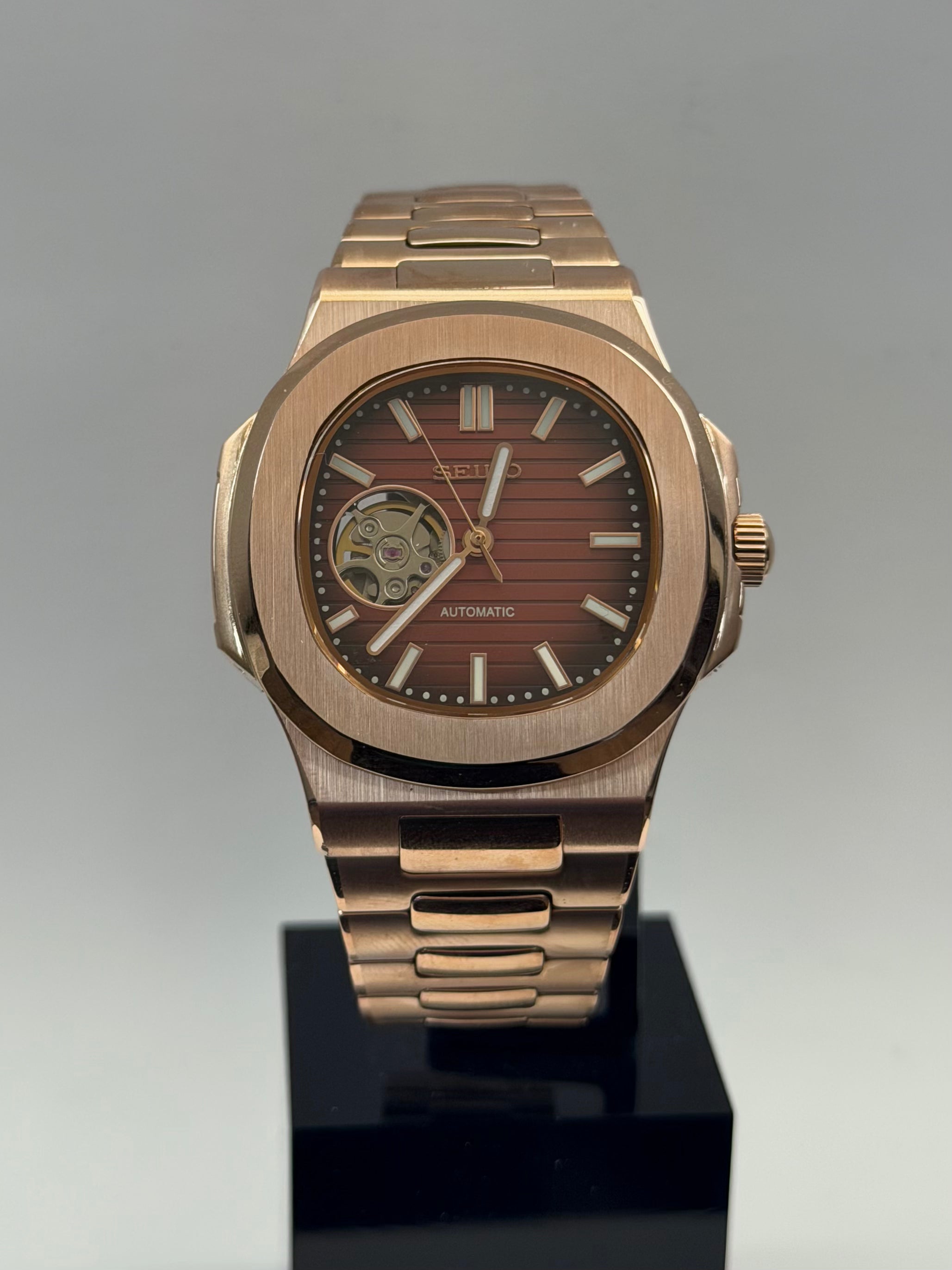 Nautilus Mod Blue Open Heart Rose Gold