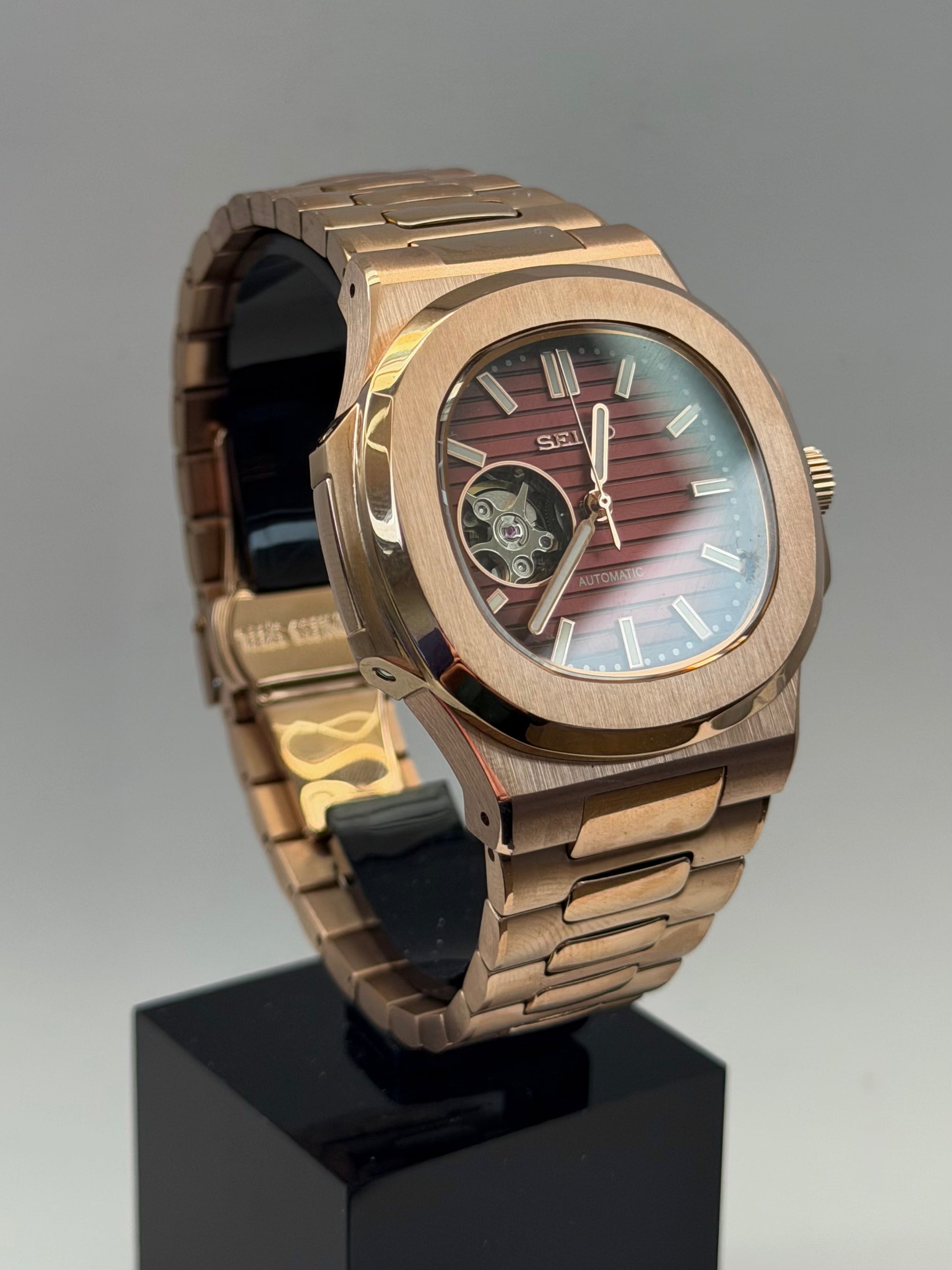 Nautilus Mod Blue Open Heart Rose Gold