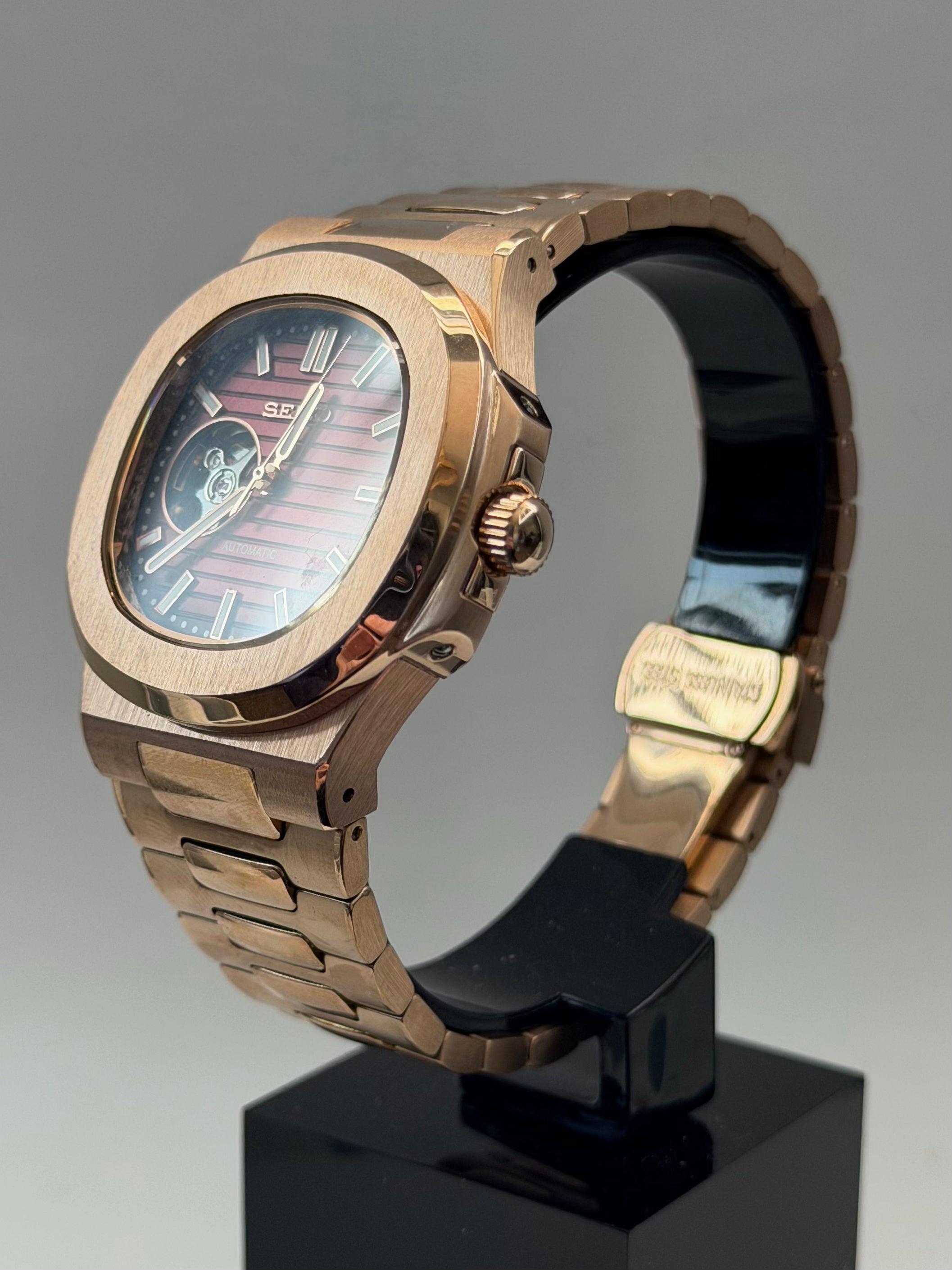 Nautilus Mod Blue Open Heart Rose Gold