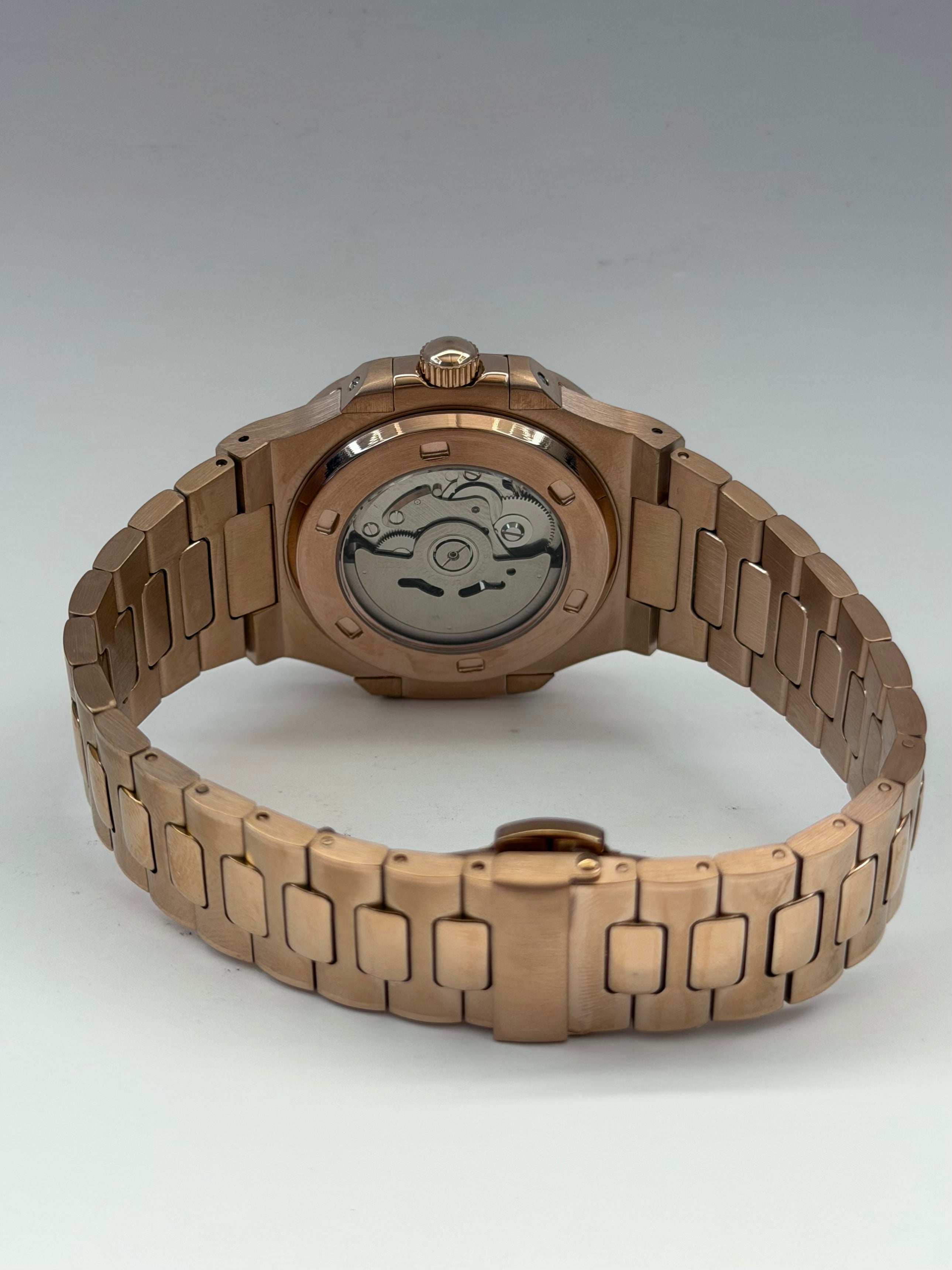 Nautilus Mod Blue Open Heart Rose Gold