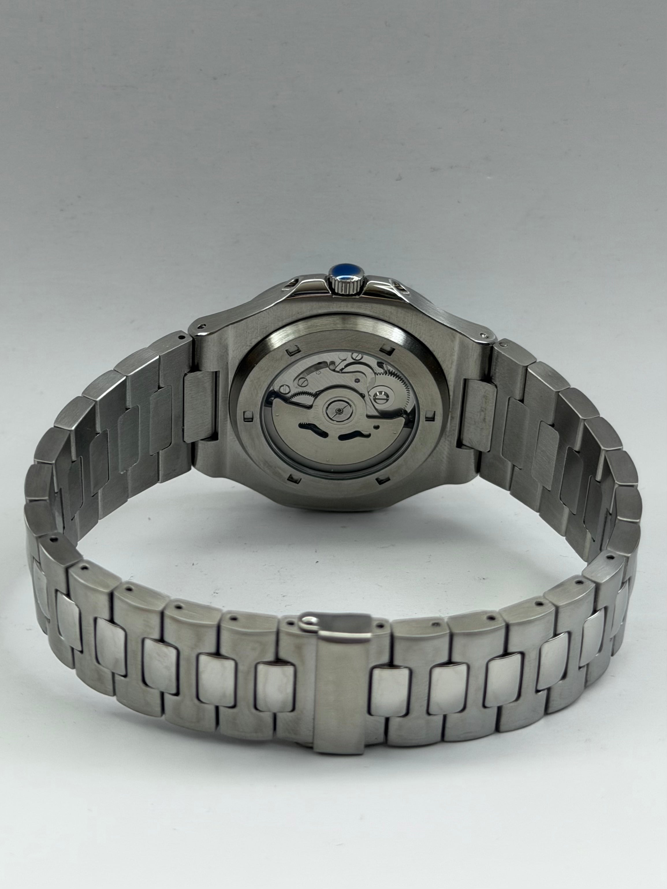 Nautilus Mod Blue Silver